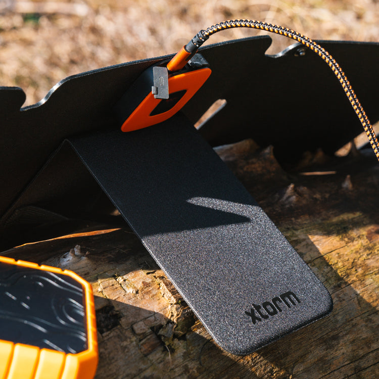 エクストーム 28W 折畳式ソーラーブースター